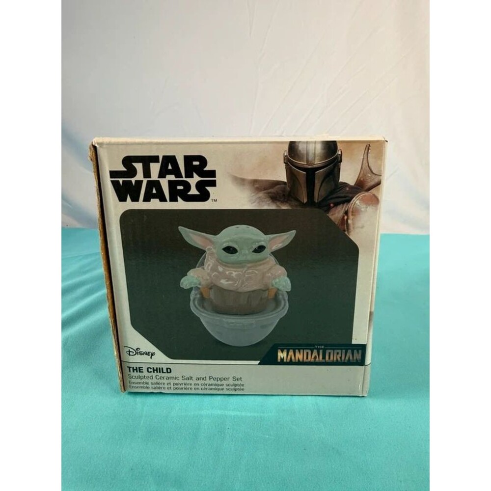 Star Wars The Mandalorian The Child Sculpted Ceramic Salt and Pepper Set
